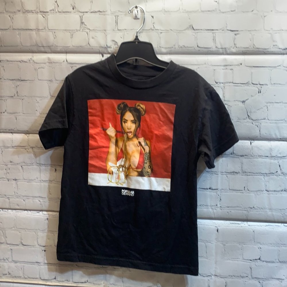 Popular Demand Takeout Graphic Women's T-Shirt Black - Size Small